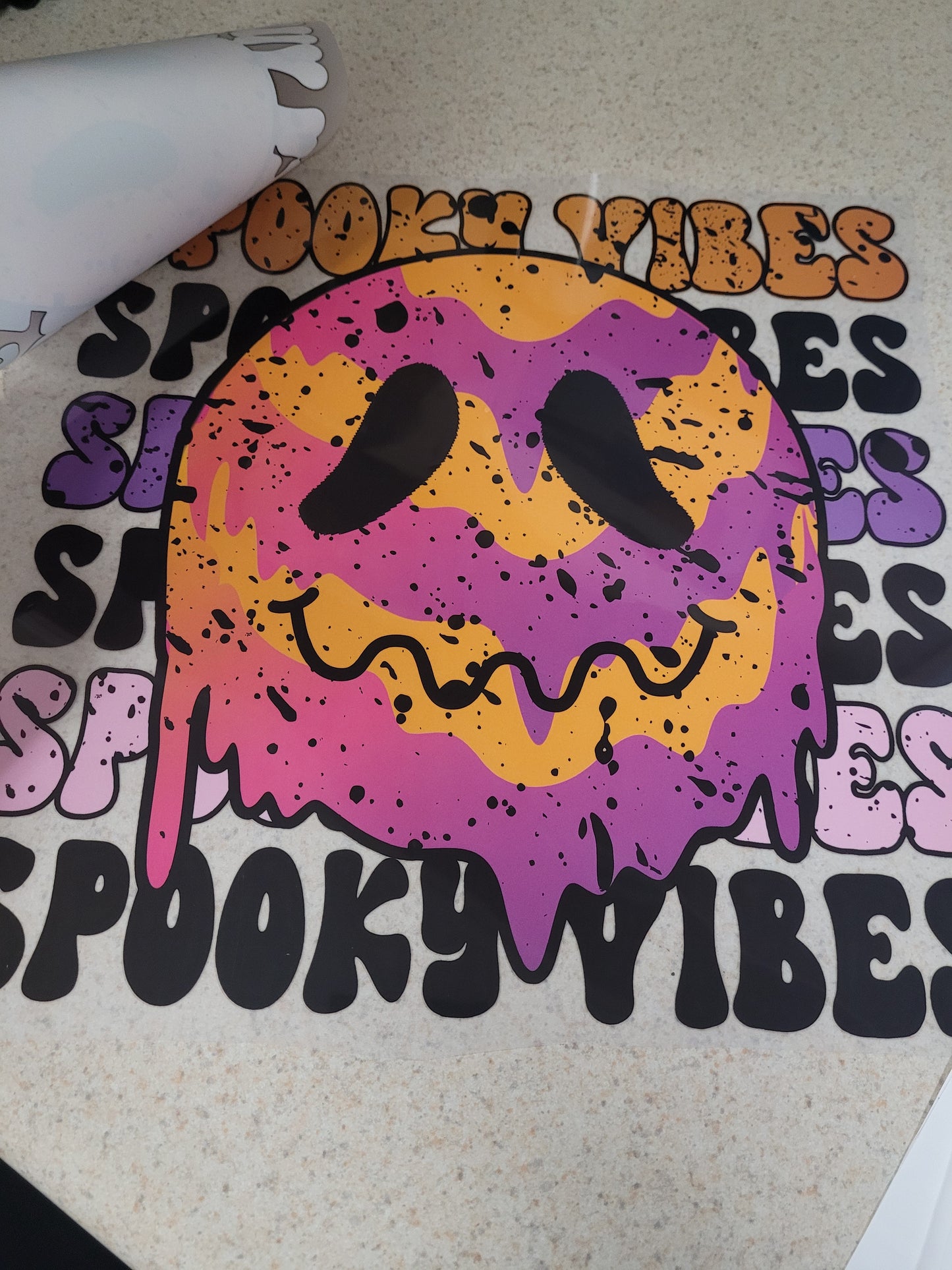 Spooky vibes (with smiley)