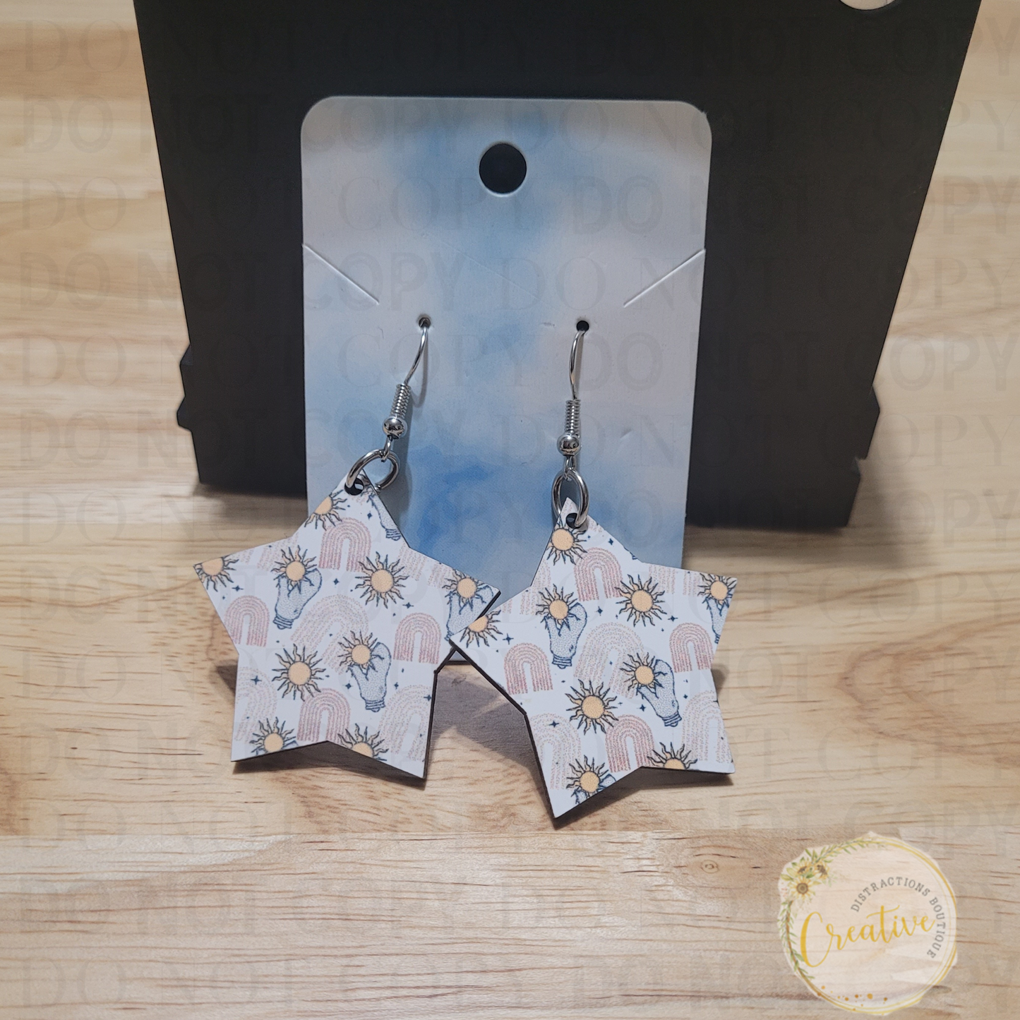 Lightbulb star earring