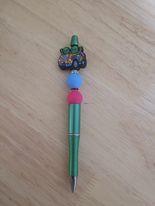 Alien slug bug beaded pen