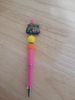 Alien slug bug beaded pen